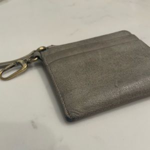 Hobo Go Flip Clip in Granite Gold